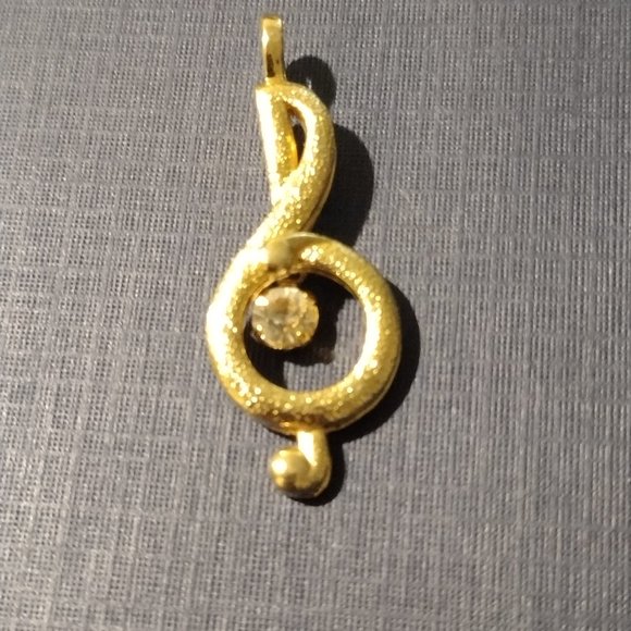 Vintage Costume Jewelry Pendant Lot (#39) - Picture 2 of 5